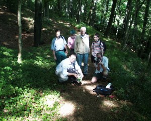 Dr. Karl-heinz Knörzer (stehend, Mitte)